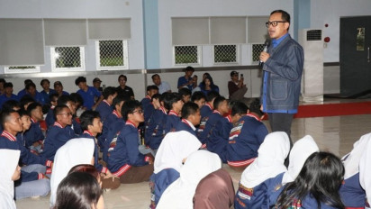 Songsong Indonesia Emas 2045, Wamendagri Bima Ajak Generasi Muda Tingkatkan Kualitas Diri