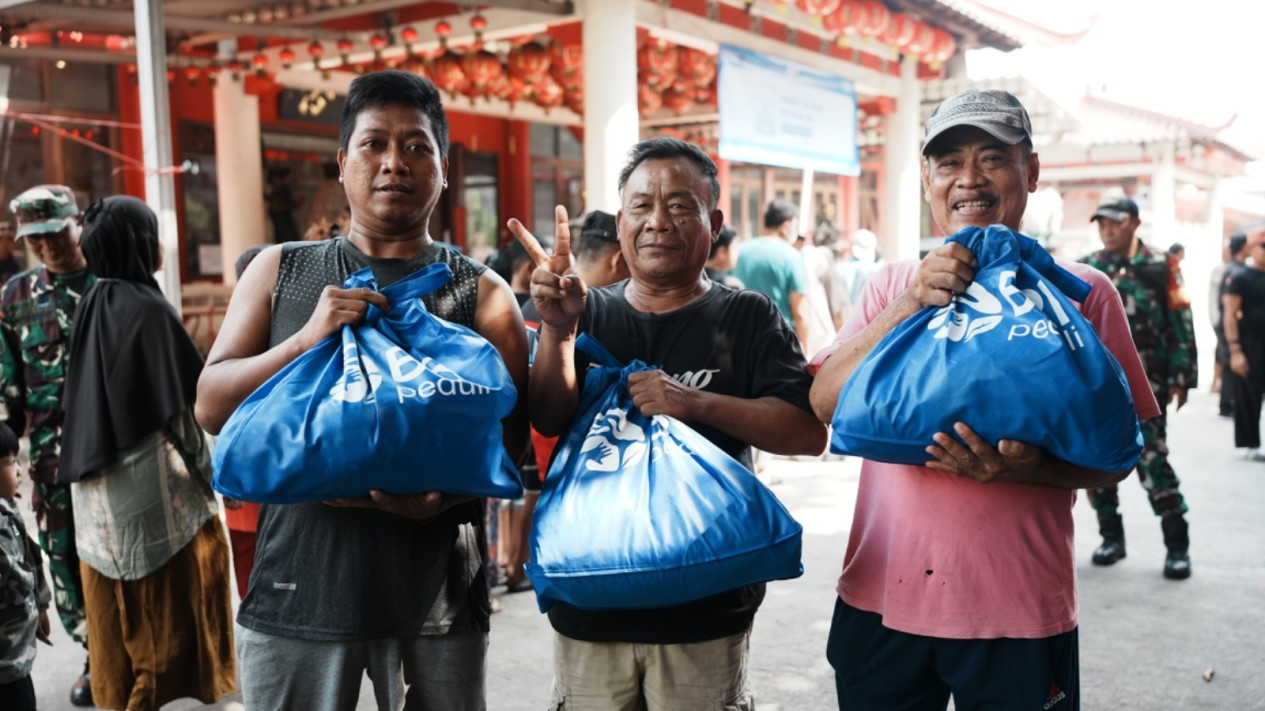 Menebar Kasih dan Kepedulian di Hari Raya Waisak 2026, BRI Salurkan Bantuan 1.000 Paket Sembako bagi Umat Buddha
            - galeri foto