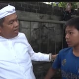 Ditinggal Ayah, Anak SD Penjual Rempeyek Ini Bikin Dedi Mulyadi Salut, Dapat Bonus Rp5 Juta