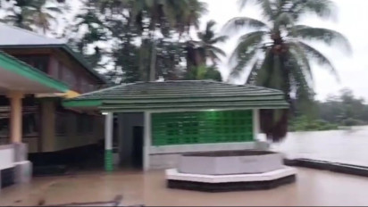 Pesantren Tertua di Sumbar Terancam Hanyut, Menanti Penanganan Sungai Batang Manguai
