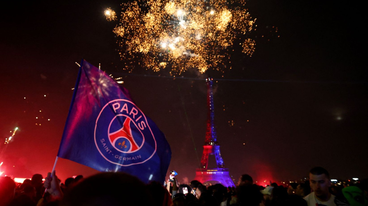 Konvoi Juara Paris Saint Germain Berujung Ricuh, 780 Orang Ditangkap dan Seorang Pemuda Tewas di Prancis
            - galeri foto