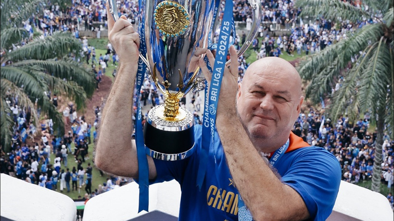 Baru Sepekan Tinggalkan Persib Bandung, Bojan Hodak Kini Merapat ke Klub Malaysia
            - galeri foto