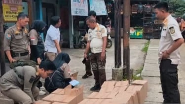 Razia Miras di Cileungsi, Satpol PP Kabupaten Bogor Amankan 1.133 Botol Ilegal
