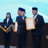 Prabowo Anugerahkan Satyalancana Wira Karya kepada 6 Tokoh, Mendagri Sampaikan Pesan Penting Ini