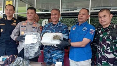 Detik-detik Tim Gabungan Gagalkan Pengiriman 2,8 Kilogram Ganja di Bandara Sultan Iskandar Muda