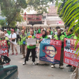 Nadiem Terharu Dapat Dukungan Dari Driver Gojek di Sidang Pleidoi