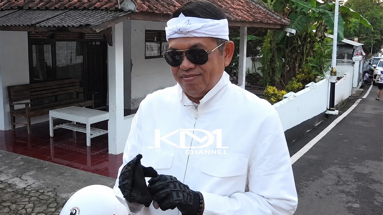 Reaksi Berkelas Dedi Mulyadi yang Terus Diserang Pengkritik: Saya Akan Terus Bekerja, Nanti Sepi Sendiri
            - galeri foto