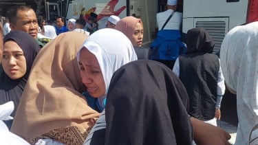 Tangis Bahagia Iringi Kepulangan 312 Jemaah Haji Kota Probolinggo