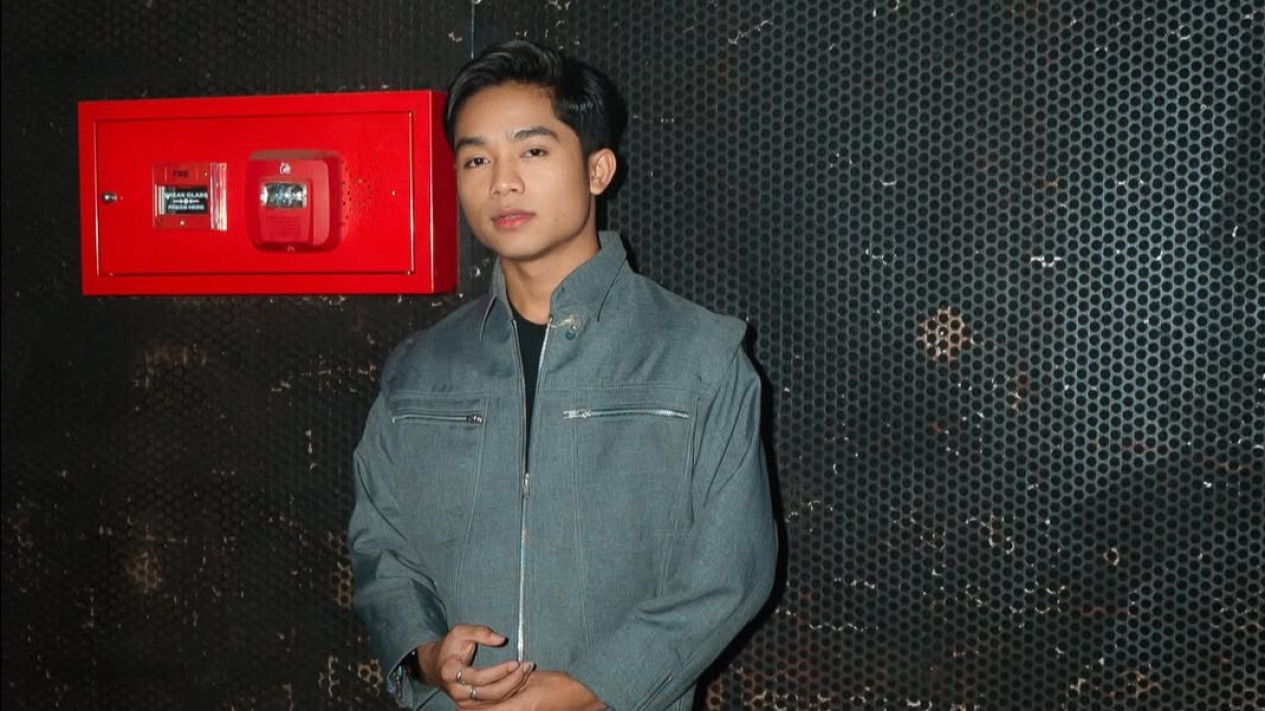 Curhatan Betrand Peto, Sebut Ruben Onsu Sering Direndahkan oleh Orang-Orang di Rumah Sarwendah
            - galeri foto
