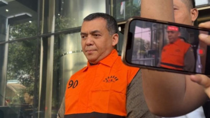 Silmy Salim Resmi Jadi Tersangka, Wamen Imipas Keluar Gedung KPK Pakai Rompi Oranye