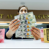 Lensa Berbicara: Rupiah Kian Melemah, Dolar AS Tembus Level Rp18.000