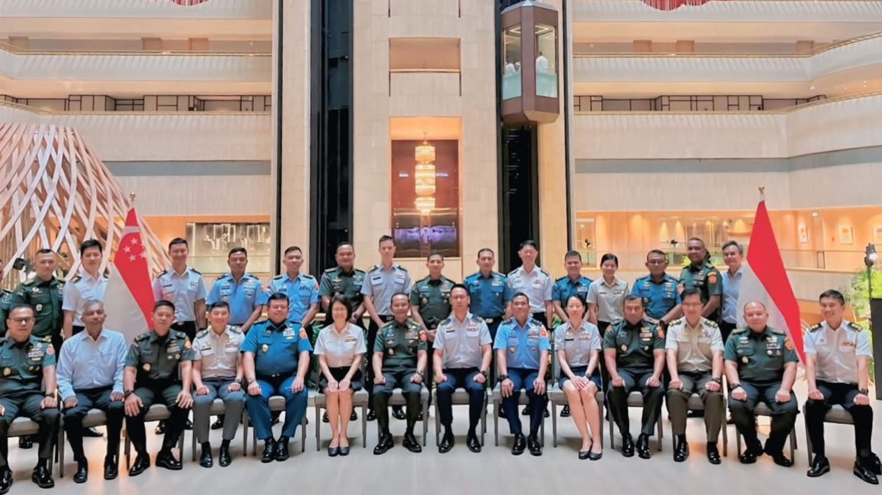Kasum TNI Pimpin Delegasi RI dalam Sidang TSASM 2026 di Singapura, Hasilkan Sejumlah Kesepakatan Strategis dengan SAF
            - galeri foto