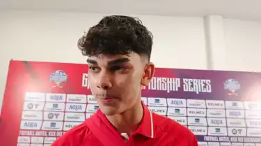 Tak Bisa Diungkapkan Kata-kata, Reaksi Emosional Mathew Baker Usai Cetak Rekor Debutan Termuda di Timnas Indonesia