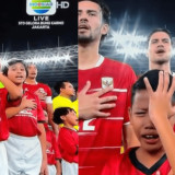 Kisah Haru Bocah Pendamping Timnas Indonesia yang Menangis Saat Nyanyikan Indonesia Raya, Terbang Sendiri dari Manado