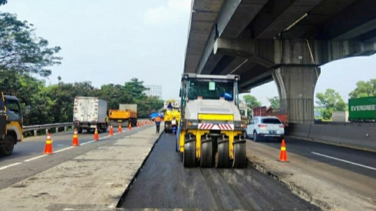 Ada Pemeliharaan Jalan di Empat Titik Tol Jakarta-Cikampek, Simak Jadwal Lengkapnya
            - galeri foto