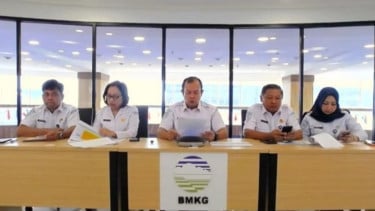 Tsunami Setinggi 18 Cm Terjadi di Sulut dan Maluku Utara