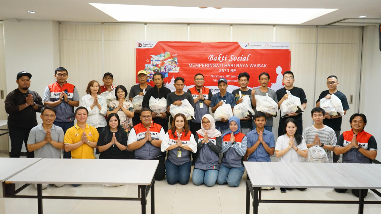 Pertamina Patra Niaga Perkokoh Toleransi Perayaan Waisak 2570 BE, Gandeng Vihara Dhammadipa Salurkan Paket Sembako
            - galeri foto