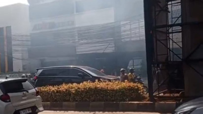Geger! Ada Ledakan Akibat Penggalian Lubang di Jalan Fatmawati Jaksel, Pekerja hingga Terlempar ke Atas