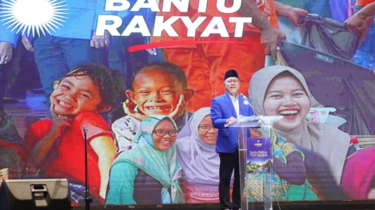 Buka Workshop 2026, Ketum PAN: Kader Harus Bantu Rakyat Mulai dari Memilah Sampah
            - galeri foto