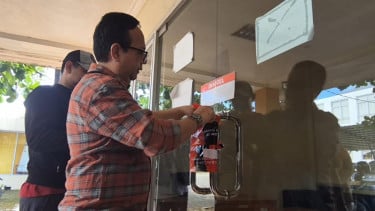 KPK Segel Ruang Kerja Bupati Muara Enim dan Disdikbud, Edison Dikabarkan Diamankan