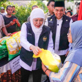 Gubernur Khofifah Gelar Pasar Murah di Kawasan Wisata Kuliner Gladak Serang Probolinggo, Jaga Daya Beli dan Kendalikan Inflasi