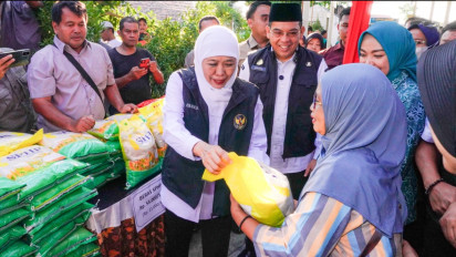 Gubernur Khofifah Gelar Pasar Murah di Kawasan Wisata Kuliner Gladak Serang Probolinggo, Jaga Daya Beli dan Kendalikan Inflasi