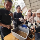 Minimalisir Ancaman Akibat Sampah, RKS Edukasi Masyarakat Kelola Sampah Berskala Rumahan