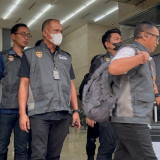 Geledah Gedung di Jaktim Terkait Kasus Korupsi Pabrik Gula, Kortas Tipidkor Polri Sita Barang Bukti Dokumen
