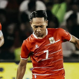 Sulut Emosi Beckham Putra, Kronologi Oknum Suporter yang Acungkan Jari Tengah pada Timnas Indonesia Sampai Kena Damprat Kevin Diks