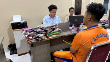Polisi Ringkus Pria yang Tega Cabuli Anak Tirinya dengan Modus Kwetiau Beracun di Karawang