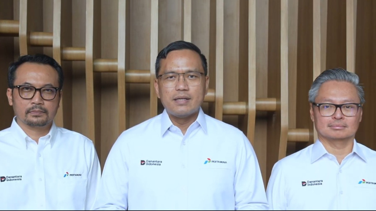 Dirut Pertamina Pastikan Harga Pertalite dan Biosolar Tidak Berubah
            - galeri foto