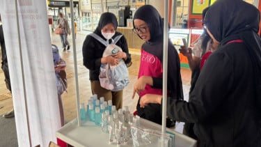 METOO Hadirkan Senyum di Tengah Mobilitas Jakarta Lewat Aktivasi Interaktif di CSW