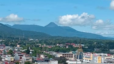 Badan Geologi Imbau Pendaki Jauhi Radius 1,5 Kilometer Gunung Soputan