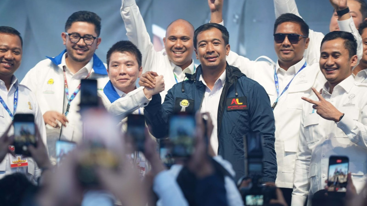 Menang Bersama di Munas HIPMI XVIII: Kolaborasi Ade Jona, Anthony Leong, dan Reynaldo Brian untuk HIPMI yang Lebih Baik
            - galeri foto