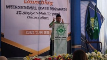 Mendikdasmen Abdul Mu’ti Ungkap Kantin Sekolah Berpeluang Dilibatkan Dalam Program MBG