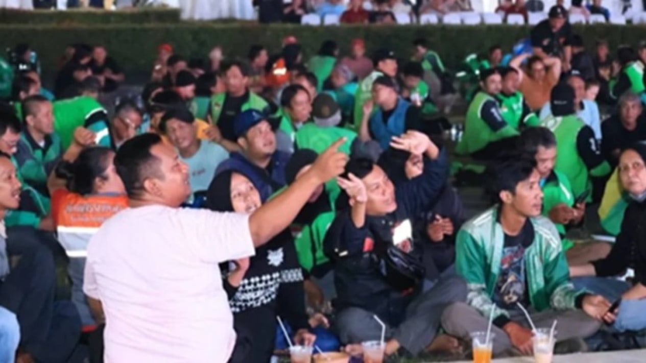 Kadispora DKI Jakarta Siapkan Gor Jadi Tempat Nobar Piala Dunia, Khususnya Malam Sabtu dan Minggu
            - galeri foto