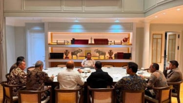 Lakukan Pertemuan dengan Sejumlah Menteri Kabinet Merah Putih, Presiden Bahas Investasi Masuk ke Indonesia