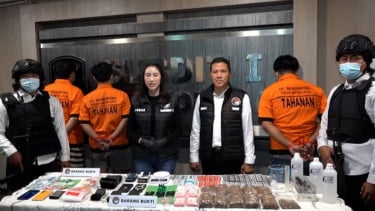 Polda Metro Jaya Bongkar Home Industry Narkoba Tembakau Sintetis, Tiga Pria dan Barang Bukti Diamankan