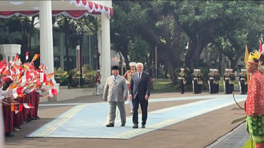 Prabowo Sambut Kedatangan Presiden Jerman Steinmeier dengan Tari Zapin