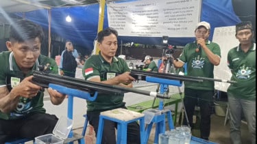 Kontes Batu Tembak Warnai Malam Satu Suro di Surabaya, Ratusan Pecinta Batu Akik Ikut Berpartisipasi