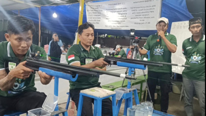 Kontes Batu Tembak Warnai Malam Satu Suro di Surabaya, Ratusan Pecinta Batu Akik Ikut Berpartisipasi