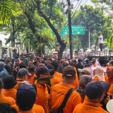 Didukung Koalisi Sipil, Ratusan Karyawan Hotel Sultan Geruduk PN Jakpus Menolak Putusan Eksekusi 18 Juni