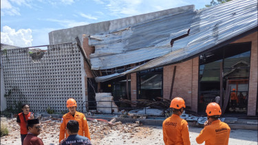Sejumlah Bangunan Rusak Akibat Gempa M 6,7 di Palu