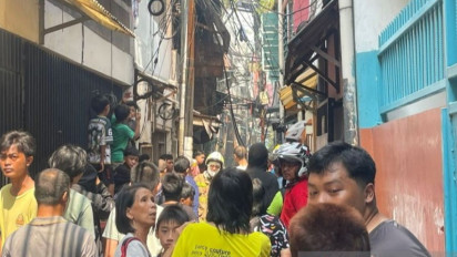Kebakaran di Pemukiman Padat Jelambar Baru Jakbar, Belasan Mobil Damkar Dikerahkan