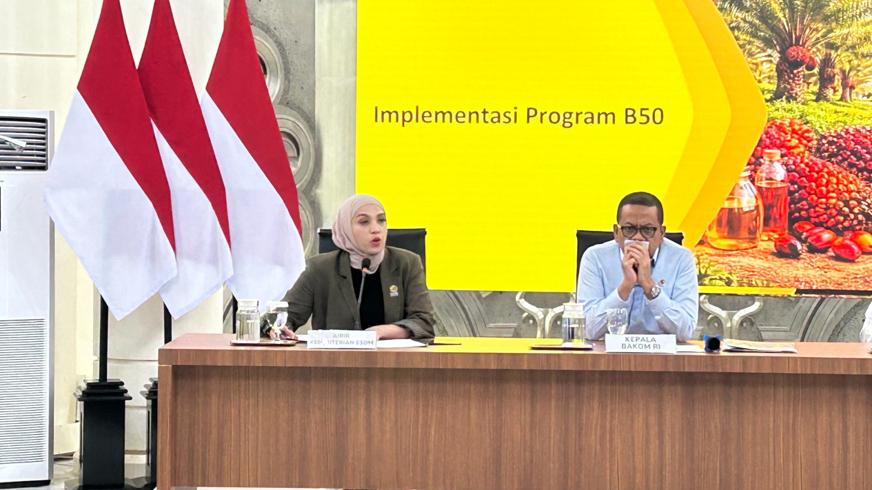 Pemerintah Percepat Implementasi B50, ESDM Klaim RI Tak Mau Bergantung pada Minyak Dunia
            - galeri foto