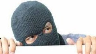 Viral! Pria Jadi Korban Pencurian Tas Berisi Barang Berharga Saat BAB di Toilet Mal Mewah Jaksel, Polisi Buru Pelaku