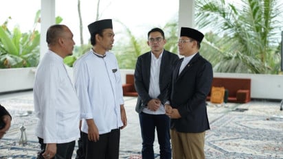 Sambangi UAS di Riau, Mardiono Bawa Misi Kenegaraan dan Perjuangan Politik
