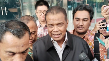 Penuhi Panggilan KPK, Fuad Hasan Tegaskan Tak Ada Transaksi untuk Kuota Haji Tambahan
