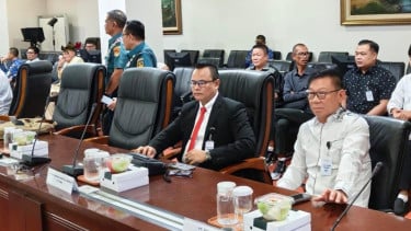 Respons Polemik 15 Kontainer Muatan Ilmenit, KSP Dudung Abdurachman Lakukan Pertemuan