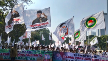 Ribuan Rakyat Turun ke Jalan, Dukung Program Prabowo yang Dinilai Pro Wong Cilik